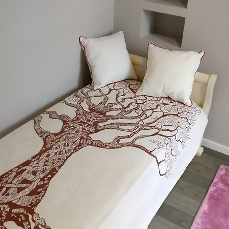 Apartment Over The Sea *