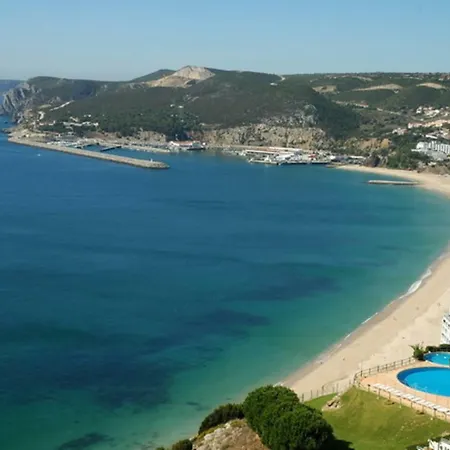 Over The Sea 아파트